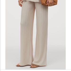 H&M ribbed beige pants